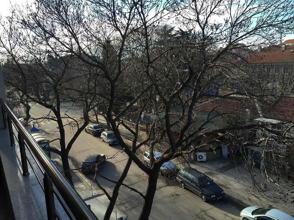 Apartments & Studios Kedara Burgas